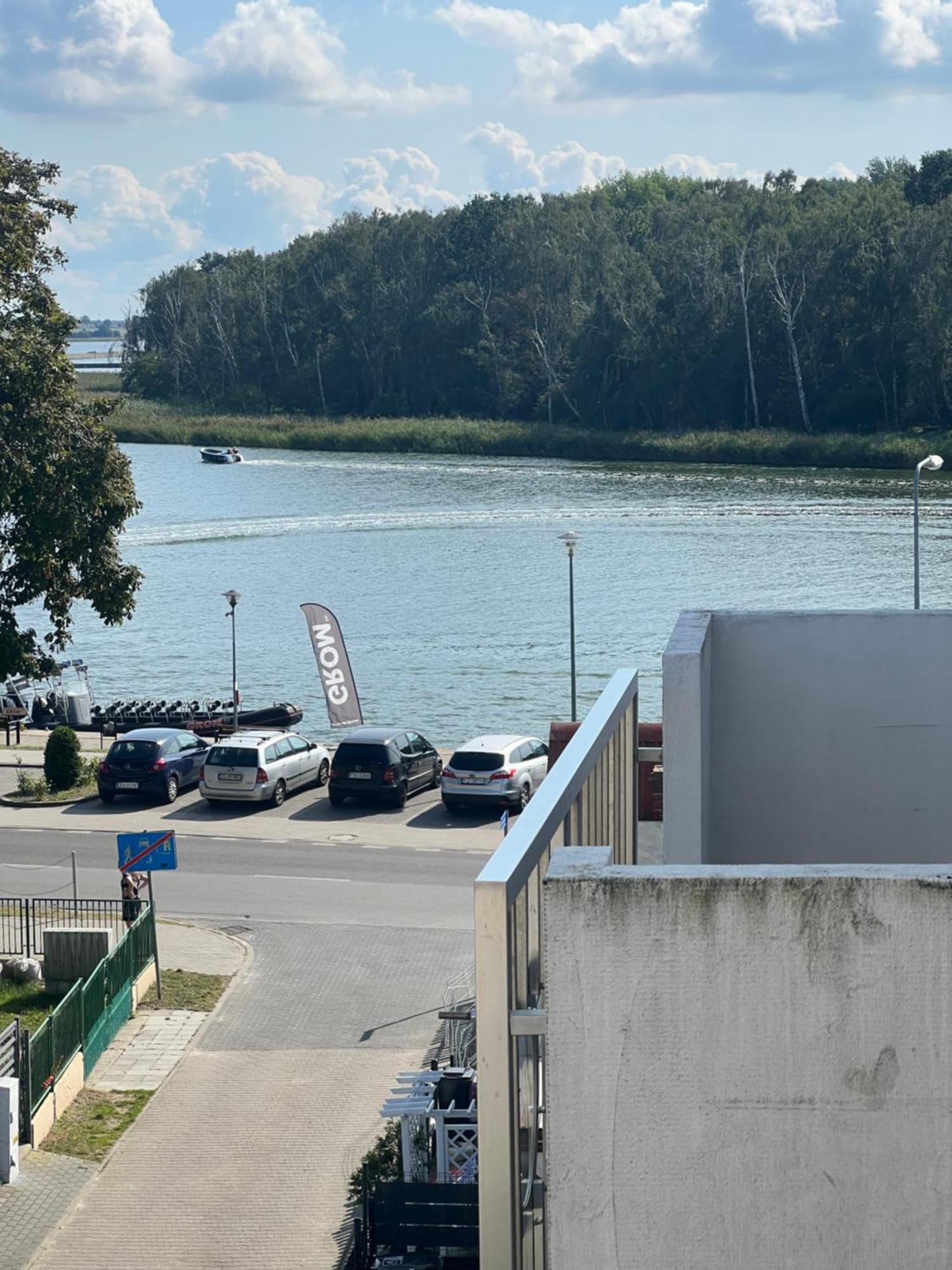 Dom Wczasowy Koral Dziwnów Exterior foto
