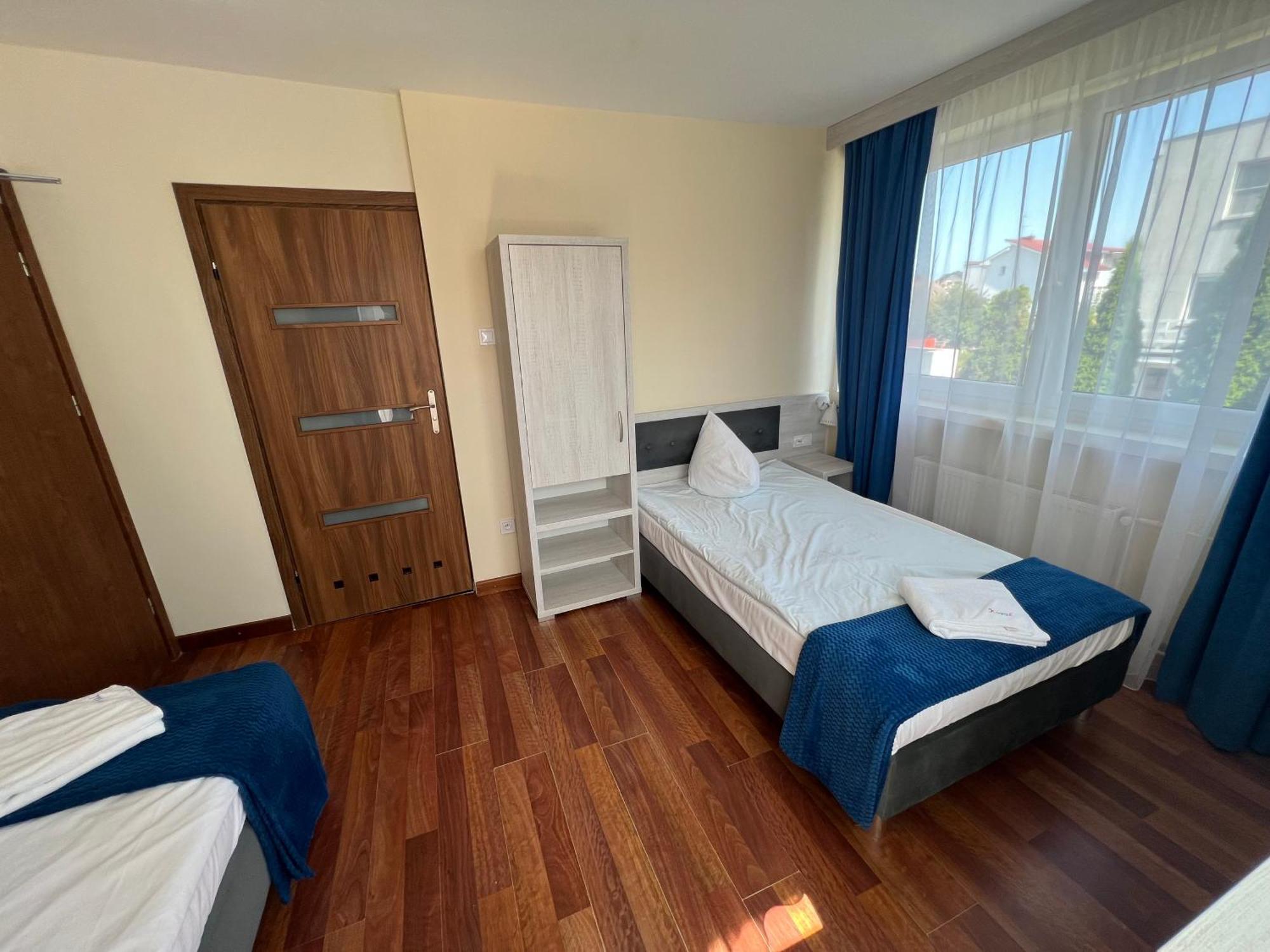 Dom Wczasowy Koral Dziwnów Exterior foto